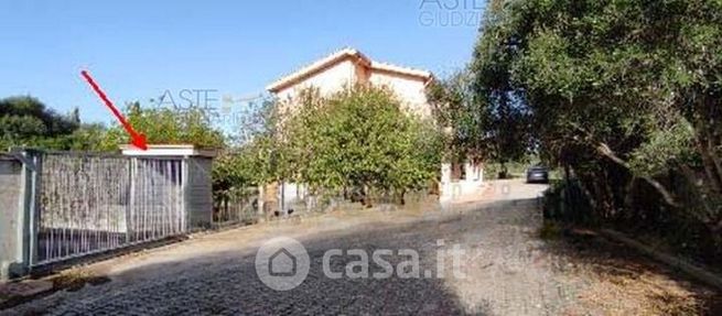Villa in residenziale in Strada 5