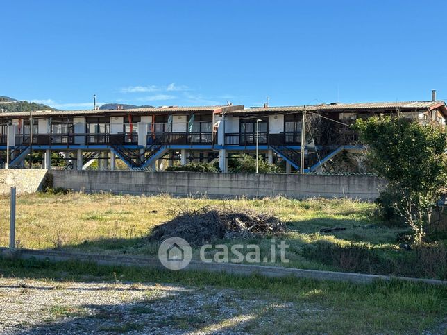 Attivitã /licenza (con o senza mura) in commerciale in Via alla Spiaggia 41