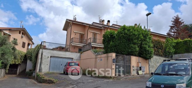 Villetta a schiera in residenziale in Via Alcide de Gasperi