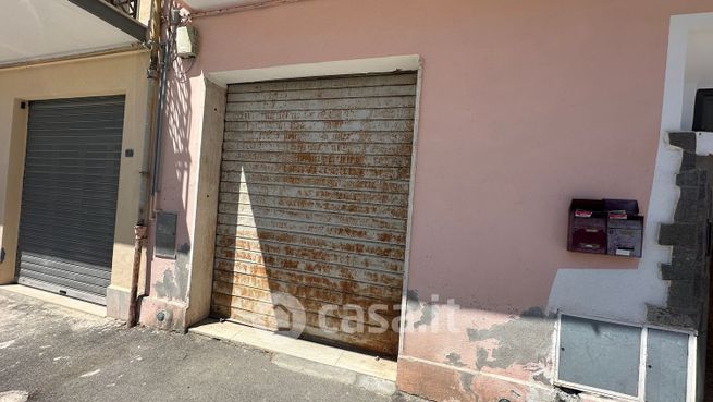 Box/posto auto in residenziale in Via Alfredo Catalani 25