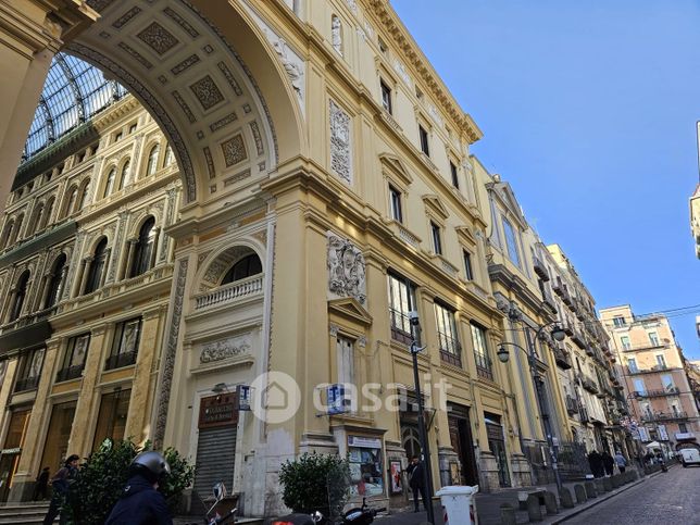 Ufficio in commerciale in Via Santa Brigida