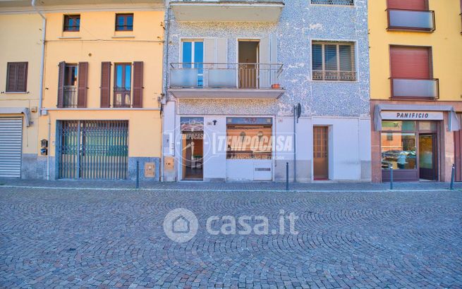 Capannone in commerciale in Largo Remo Rabellotti