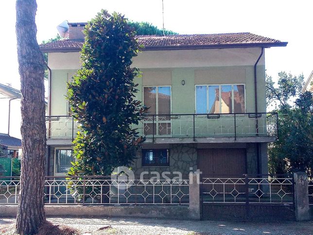 Casa indipendente in residenziale in Viale Malva Nord