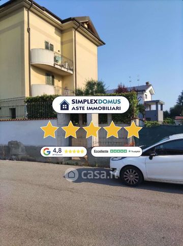 Appartamento in residenziale in Via Carso