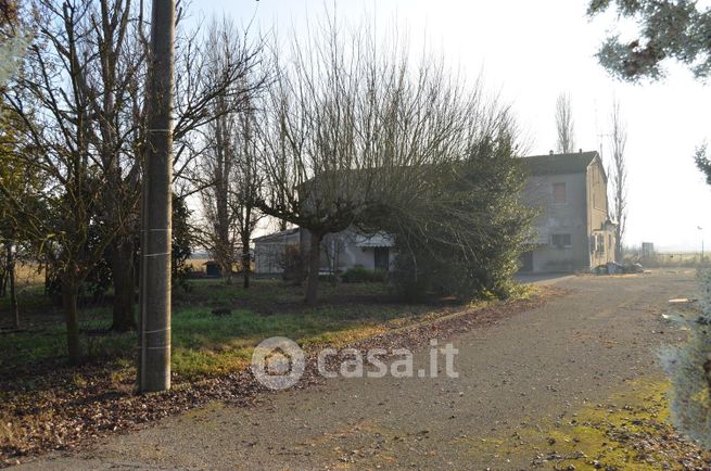 Casa indipendente in residenziale in Via Cantarana 15