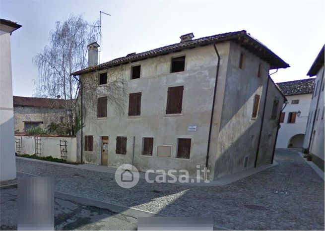 Casa indipendente in residenziale in Via IV Novembre