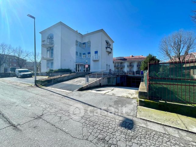 Box/posto auto in residenziale in Corso Piave 96