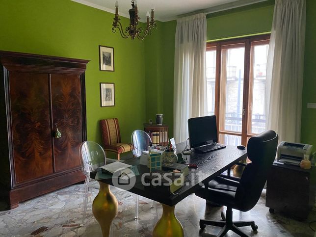 Ufficio in commerciale in Via Circumvallazione