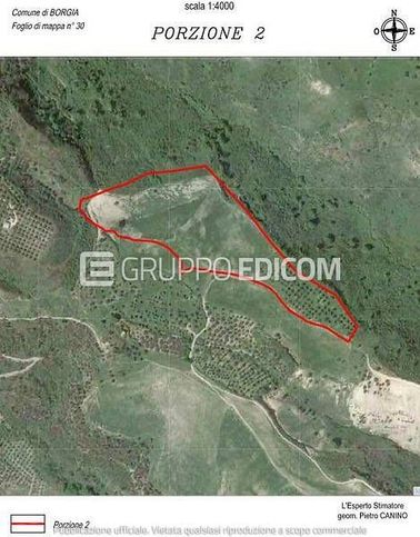 Terreno agricolo in commerciale in Via 2 Giugno