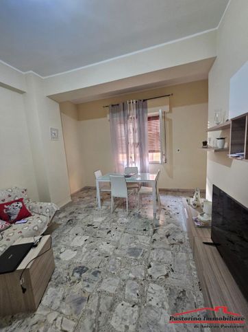 Appartamento in residenziale in Via Locri