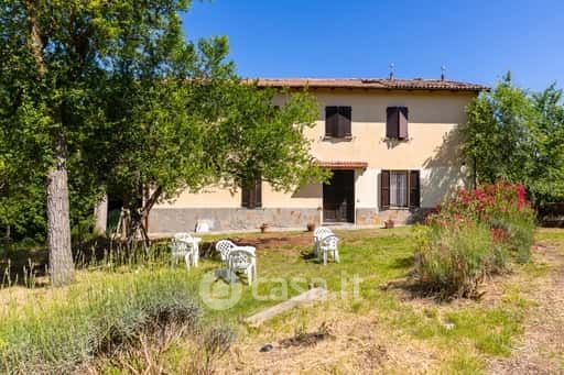 Appartamento in residenziale in Via Cavaioni 4