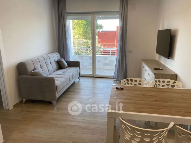 Appartamento in residenziale in Via Alfredo Giovine 73