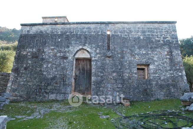 Rustico/casale in residenziale in Contrada Salamina 10