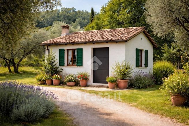 Rustico/casale in residenziale in Via Arcioni