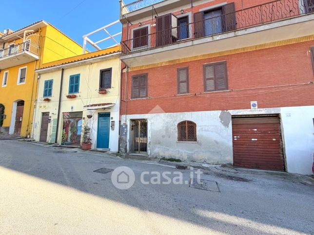 Appartamento in residenziale in Via Liguria 32
