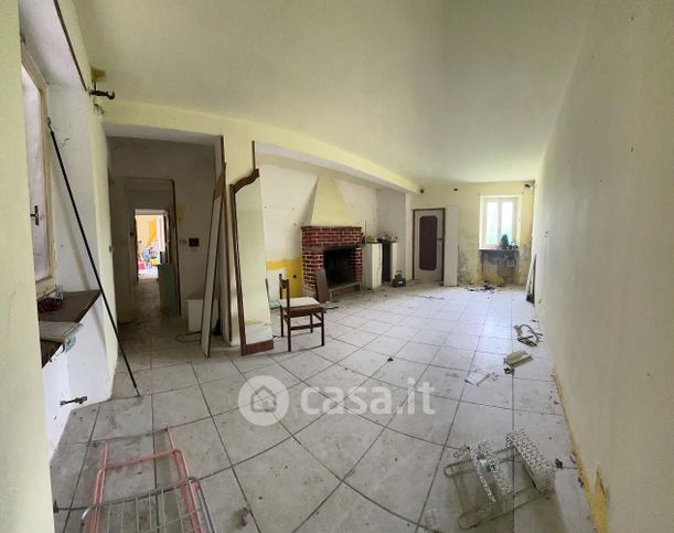 Casa indipendente in residenziale in Via Vittorio Veneto