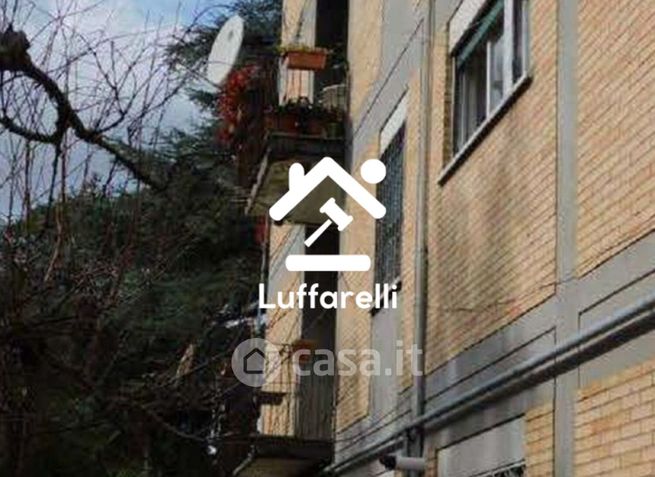 Appartamento in residenziale in Via di Casal dei Pazzi 33