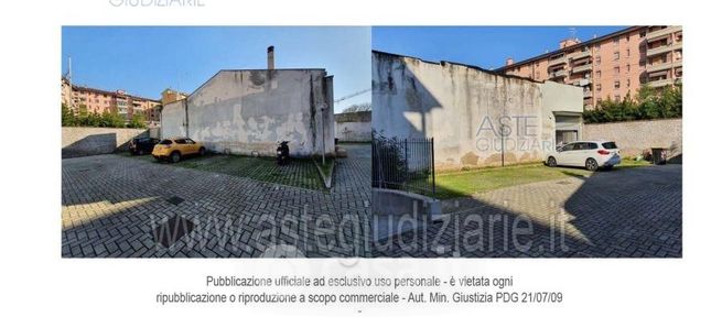 Garage/posto auto in residenziale in Via Curtatone 69