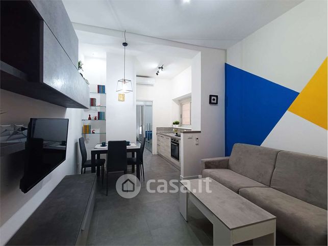 Appartamento in residenziale in Via Camillo Tutini 12