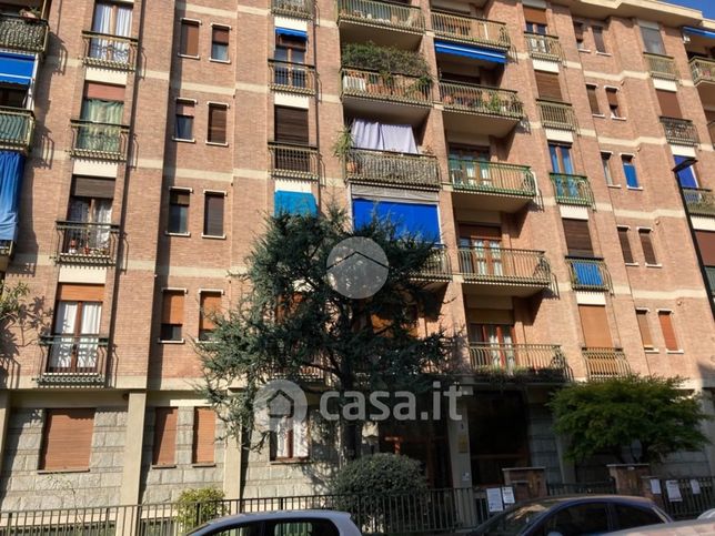Appartamento in residenziale in Via Serrano 9