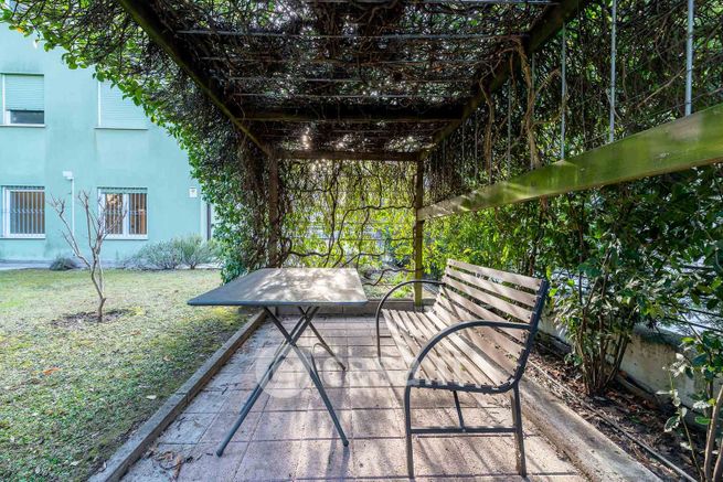 Appartamento in residenziale in Via Vittorio Alfieri