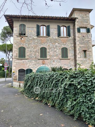 Villa in residenziale in Via delle Panteraie 5