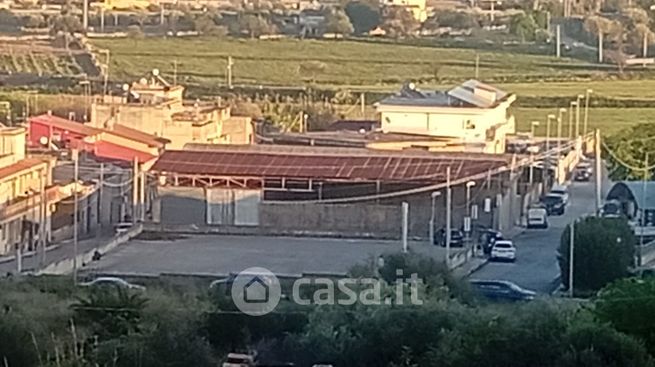 Capannone in commerciale in Via Sergente Michele Savasta 13