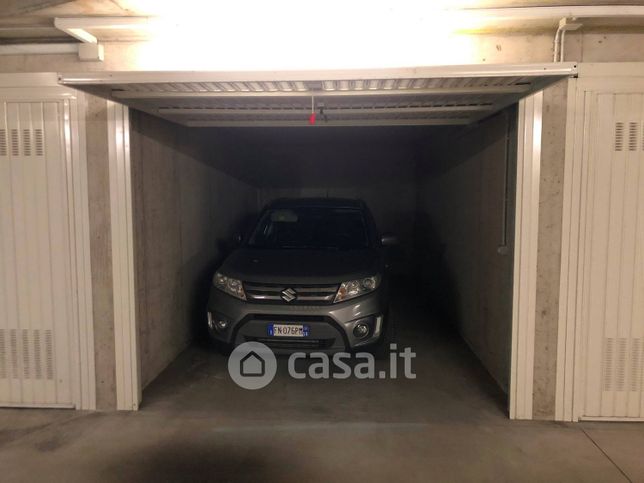 Garage/posto auto in residenziale in Piazza Cavour