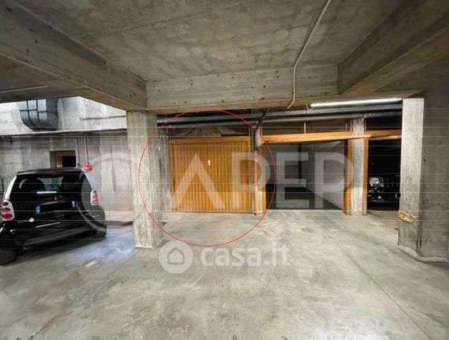 Box/posto auto in residenziale in Via Trieste 44