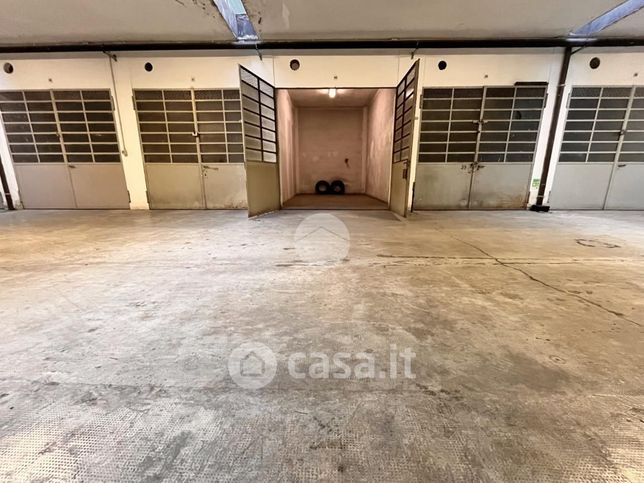 Box/posto auto in residenziale in Via Casteldelfino 8