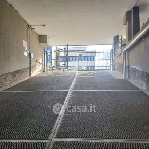 Box/posto auto in residenziale in Via Daniele Manin 30