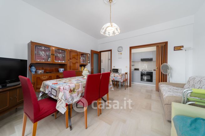 Appartamento in residenziale in Via Cavour 90