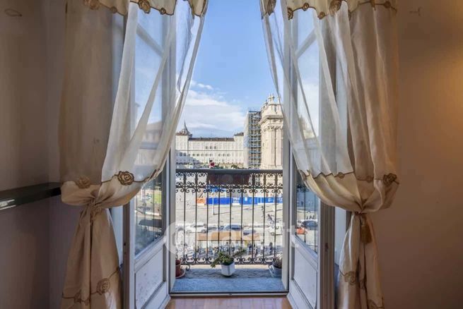 Appartamento in residenziale in Piazza Castello 99