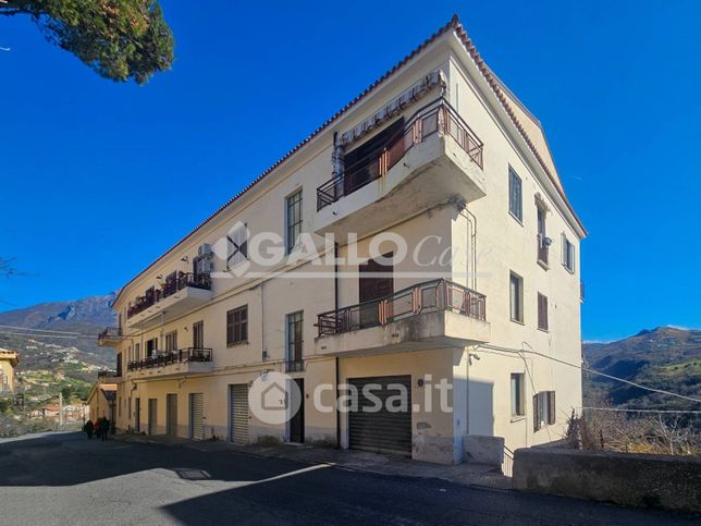 Appartamento in residenziale in Piazza Giovanni Amellino 48