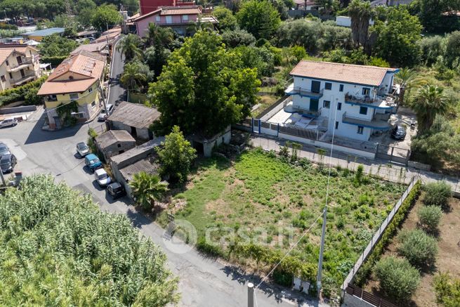 Terreno agricolo in commerciale in Via Tevere 29
