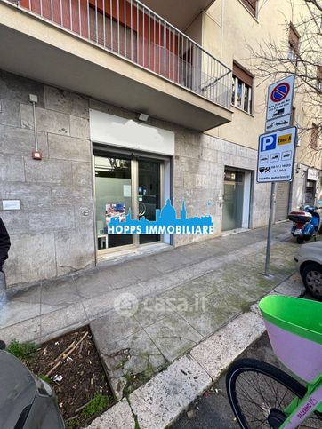 Negozio/locale commerciale in commerciale in Via Tasso via Pipitone Federico