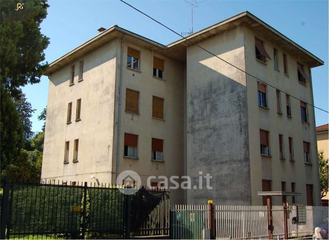 Appartamento in residenziale in Via M.Greppi 4