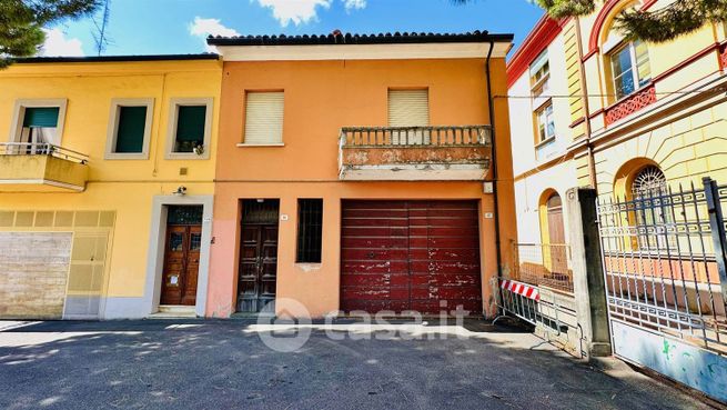Villetta a schiera in residenziale in Piazza Girolamo Savonarola 16