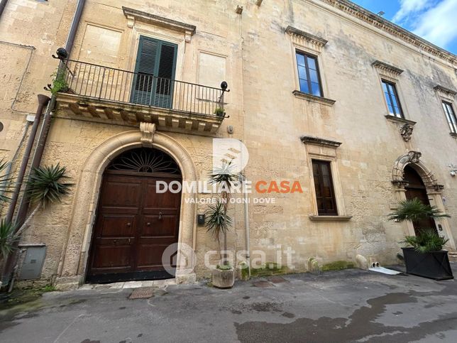 Casa indipendente in residenziale in Via Idomeneo 25