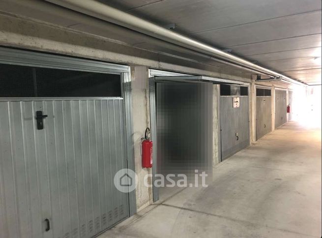 Garage/posto auto in residenziale in Via Zanica