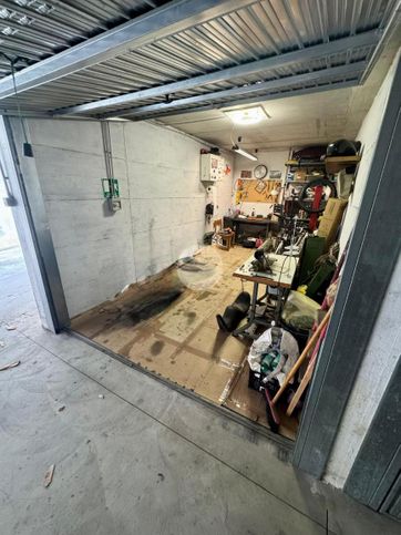 Box/posto auto in residenziale in Via Liguria