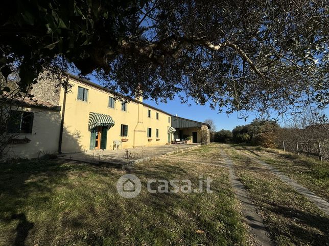 Rustico/casale in residenziale in Via Villanova