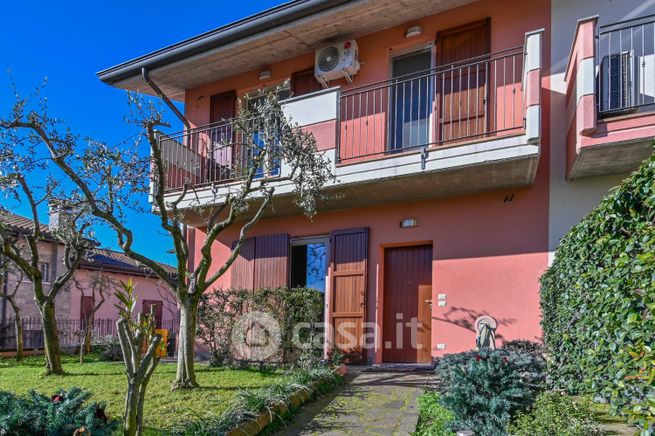 Villetta a schiera in residenziale in Via Dante Alighieri