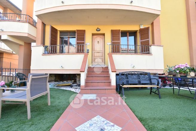 Appartamento in residenziale in Via di Vittorio 10