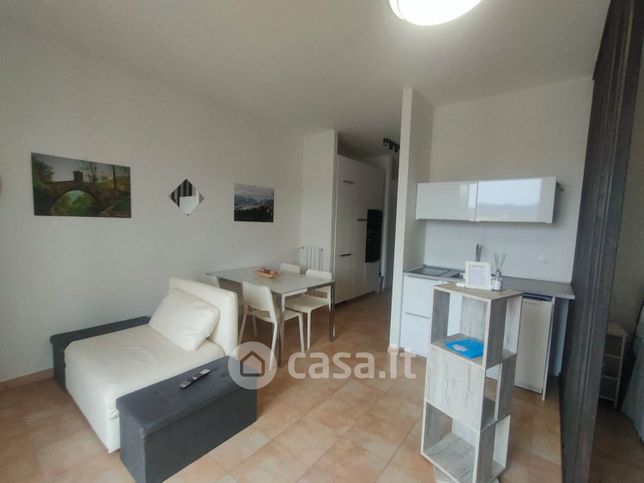 Appartamento in residenziale in Via Giovanni Pascoli 23