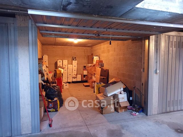 Box/posto auto in residenziale in Via Giuseppe Chiffi