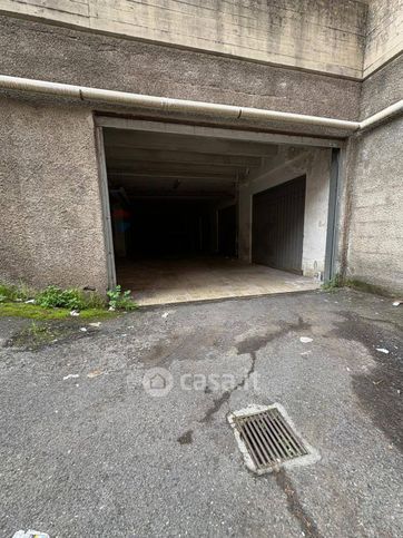 Box/posto auto in residenziale in Via Amedeo Modigliani 45