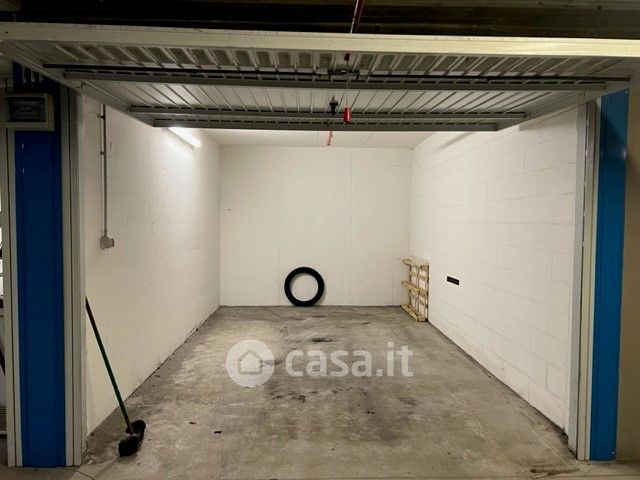 Garage/posto auto in residenziale in Via Trenno 24