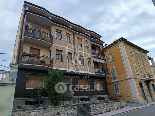 Appartamento in residenziale in Via Pietro Mazza 111