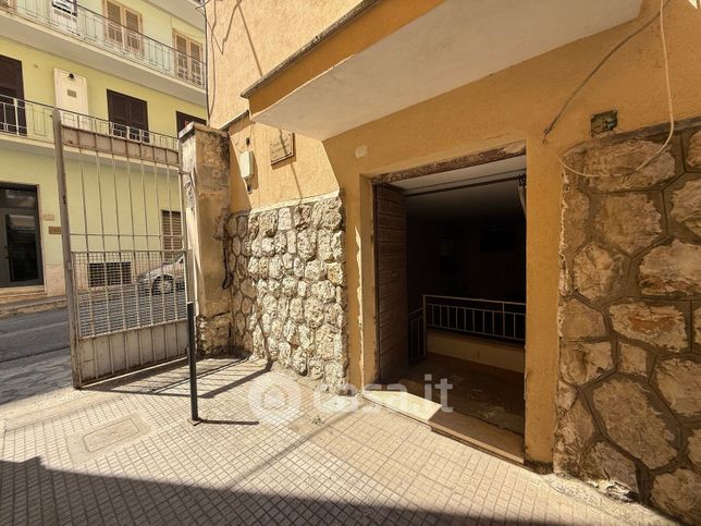 Appartamento in residenziale in Via Costanzo Ciano 3